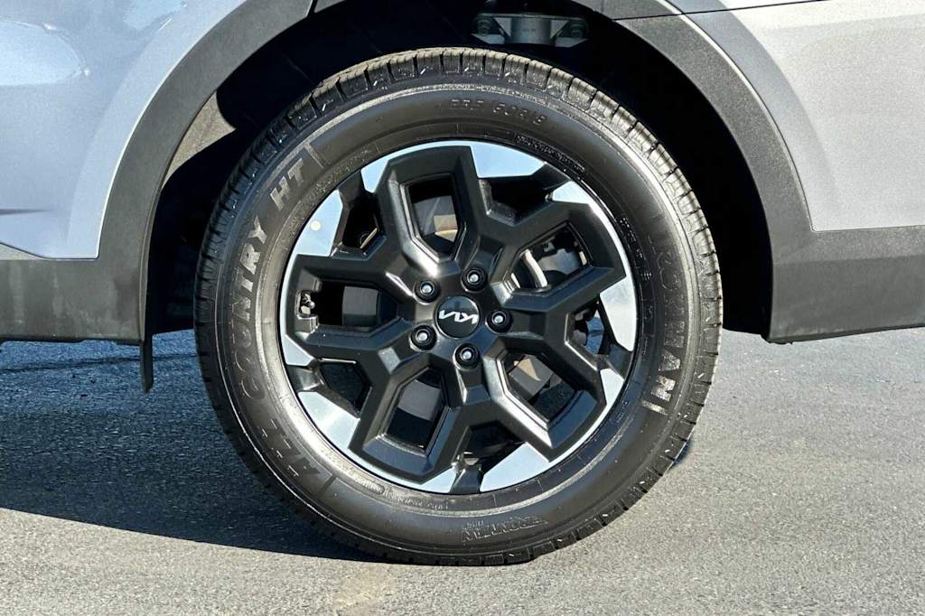 Thumbnail: 2024 Kia Sorento - 8
