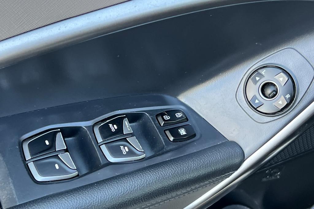 Thumbnail: 2017 Hyundai Santa Fe - 22