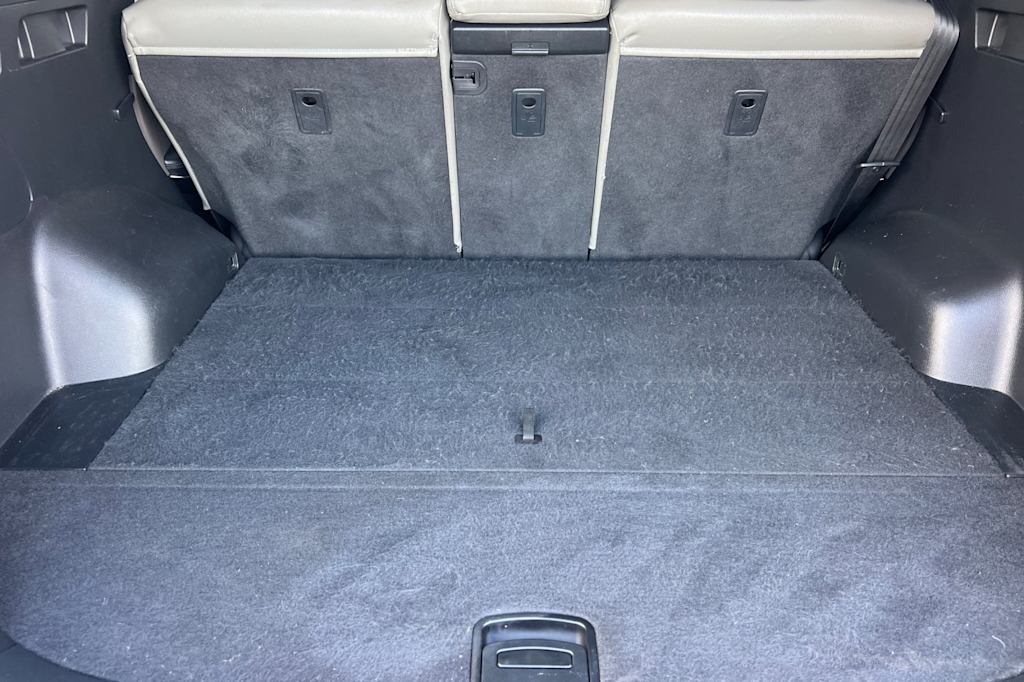 Thumbnail: 2017 Hyundai Santa Fe - 16