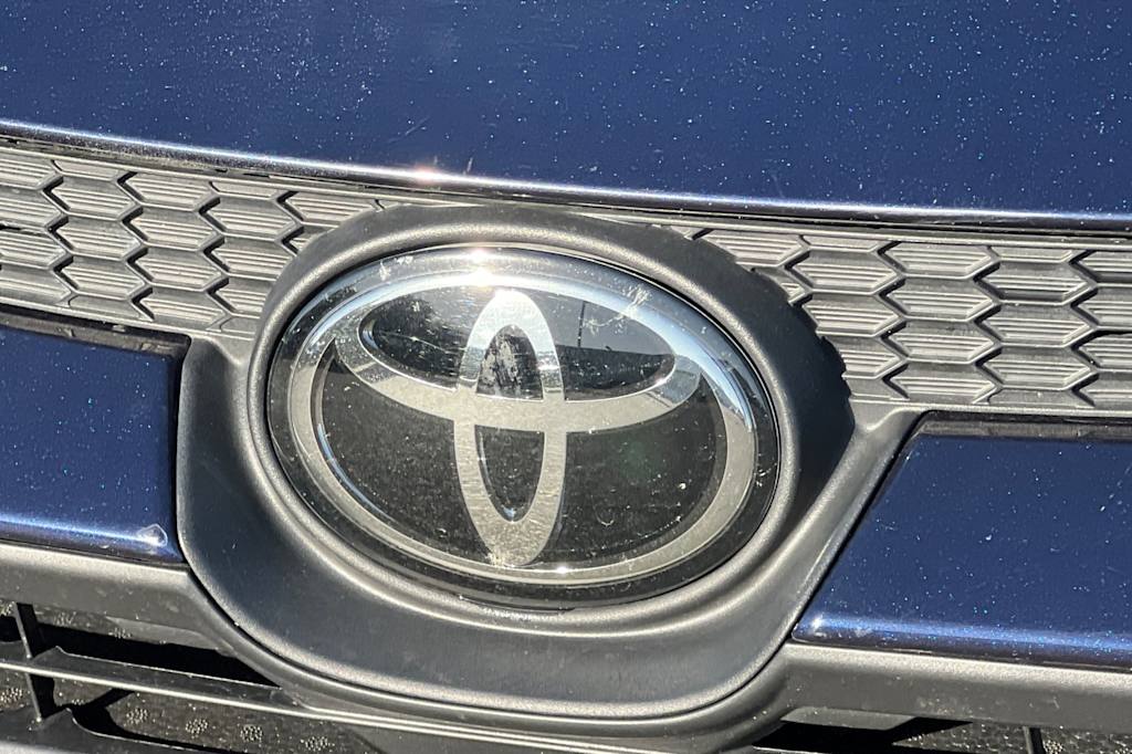 Thumbnail: 2025 Toyota Corolla - 17