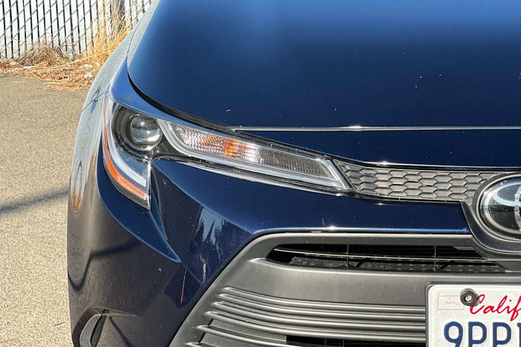Thumbnail: 2025 Toyota Corolla - 18