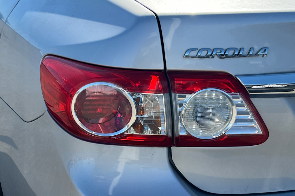 Thumbnail: 2012 Toyota Corolla - 21