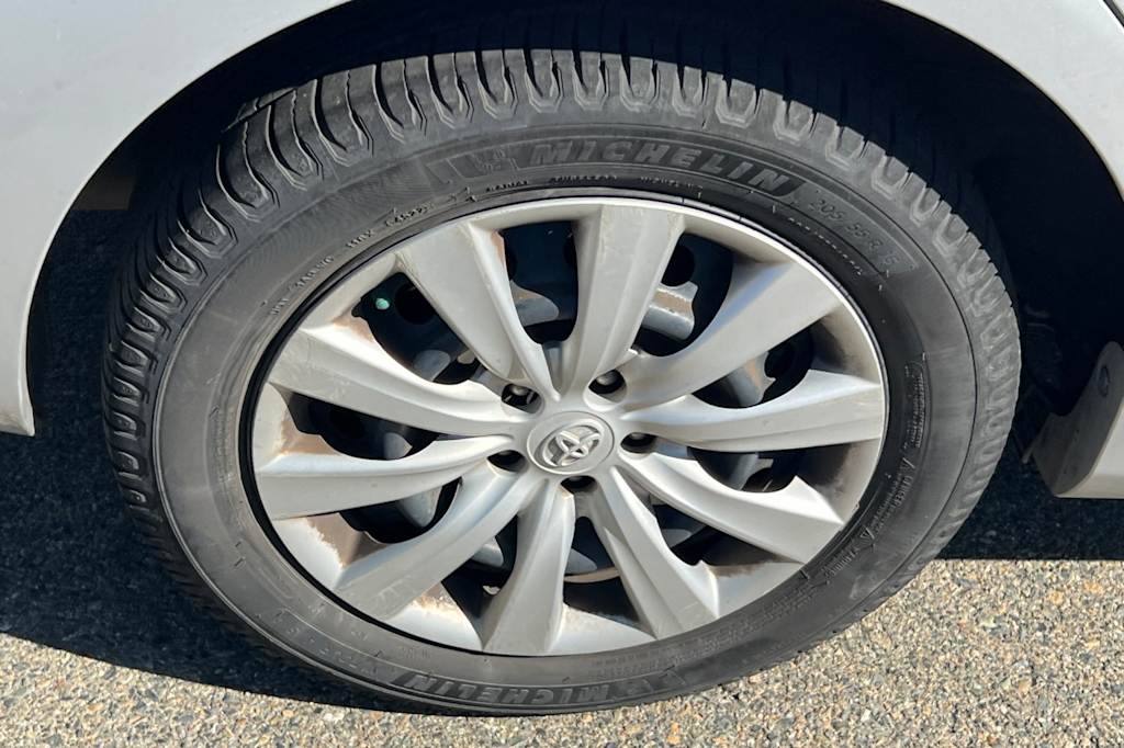 Thumbnail: 2012 Toyota Corolla - 18