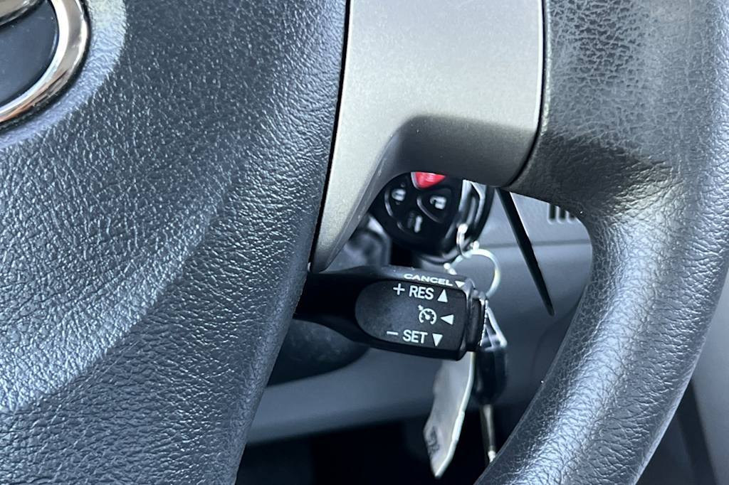 Thumbnail: 2012 Toyota Corolla - 16