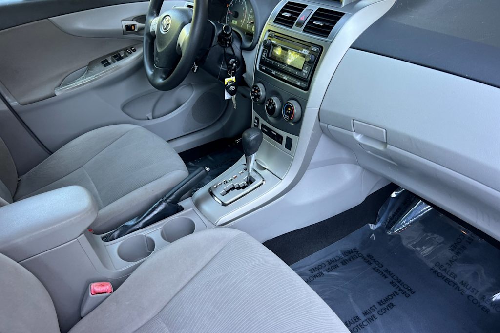 Thumbnail: 2012 Toyota Corolla - 13