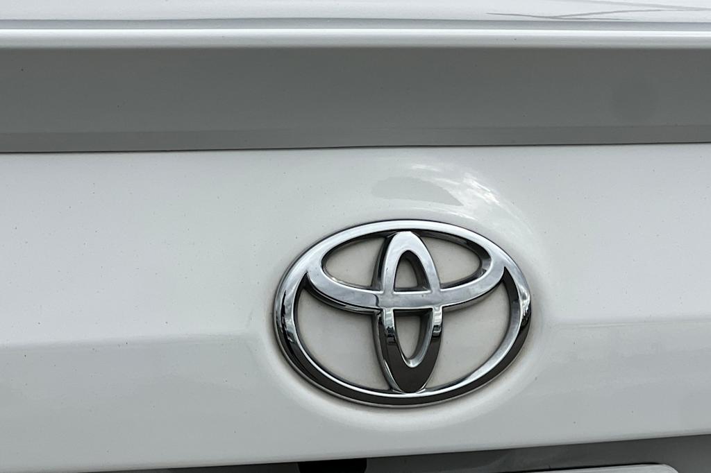 Thumbnail: 2016 Toyota Corolla - 7