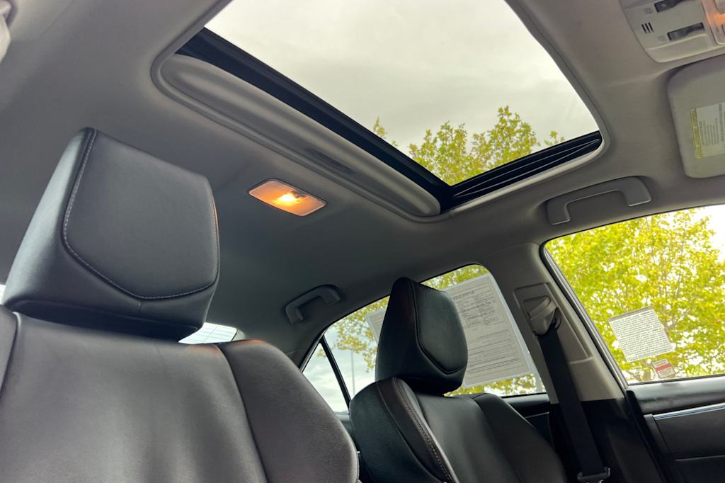 Thumbnail: 2016 Toyota Corolla - 22