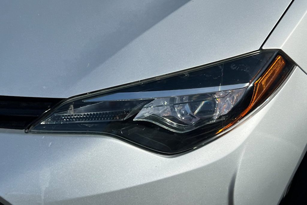 Thumbnail: 2017 Toyota Corolla - 12