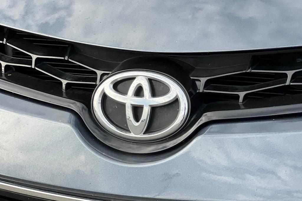 Thumbnail: 2015 Toyota Corolla - 7