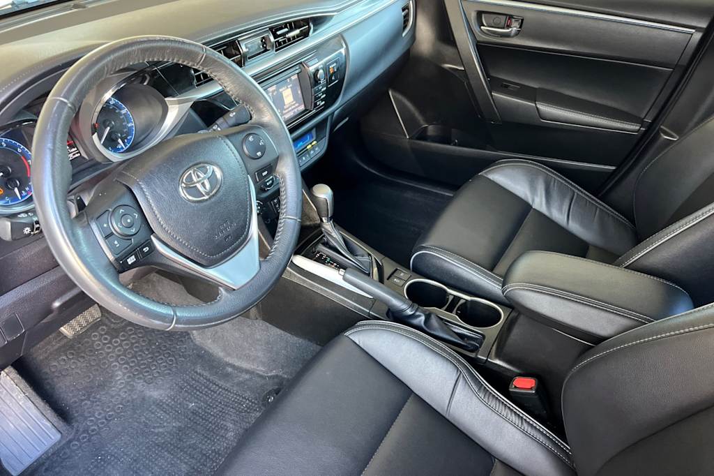 Thumbnail: 2016 Toyota Corolla - 2