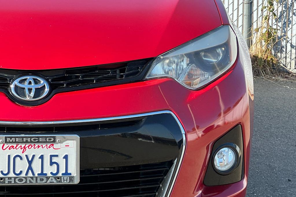 Thumbnail: 2016 Toyota Corolla - 16