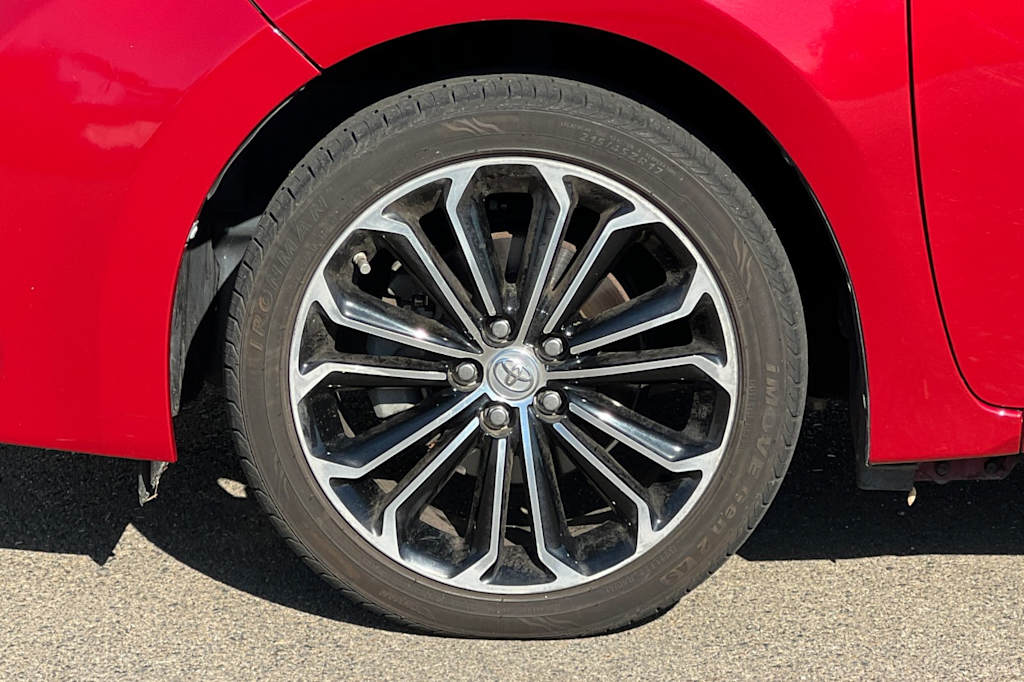 Thumbnail: 2016 Toyota Corolla - 8