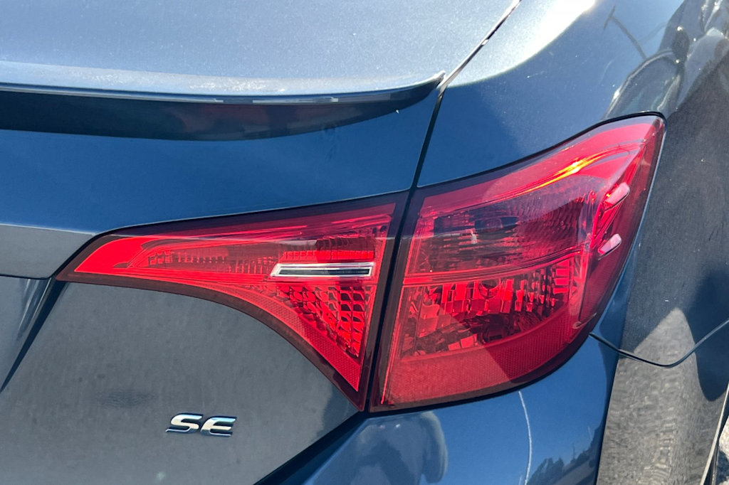 Thumbnail: 2017 Toyota Corolla - 19