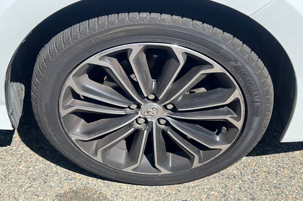 Thumbnail: 2014 Toyota Corolla - 15
