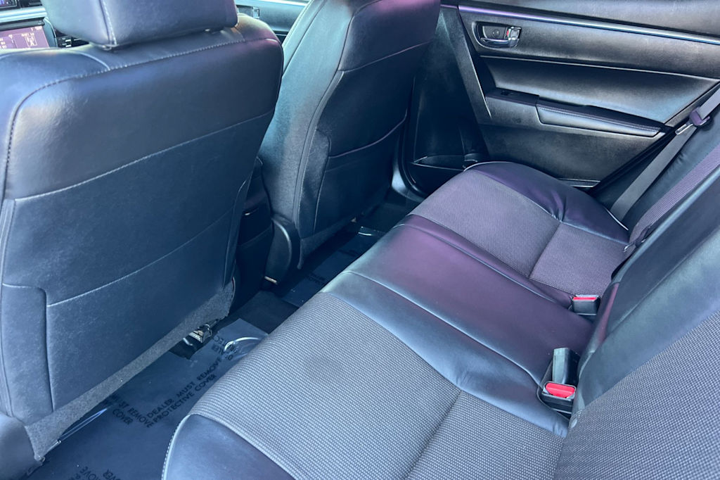 Thumbnail: 2015 Toyota Corolla - 10
