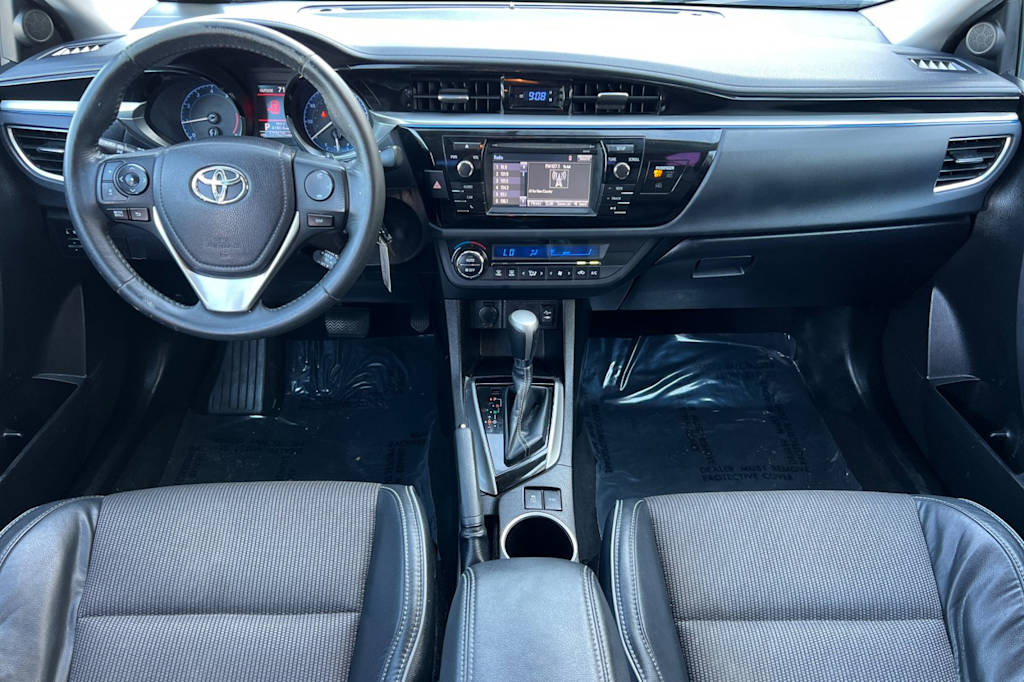 Thumbnail: 2015 Toyota Corolla - 2
