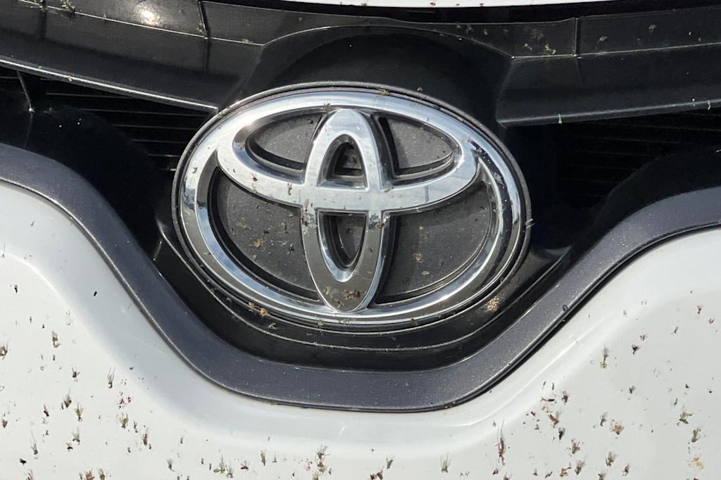 Thumbnail: 2016 Toyota Corolla - 18