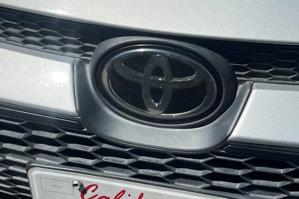 Thumbnail: 2021 Toyota Corolla - 14