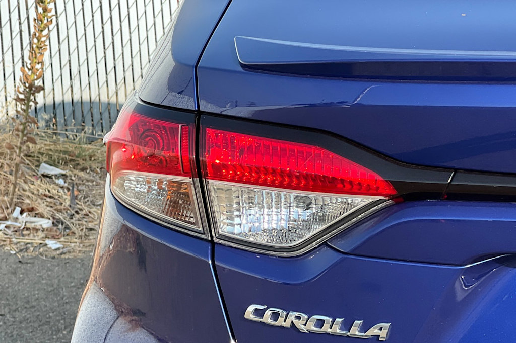 Thumbnail: 2021 Toyota Corolla - 24