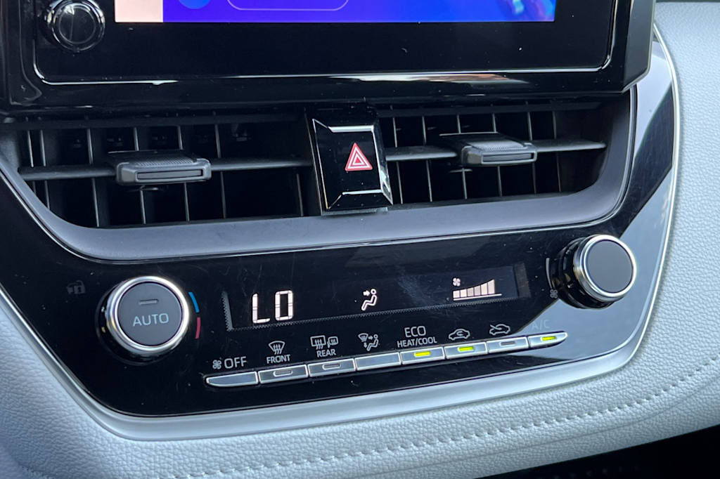 Thumbnail: 2025 Toyota Corolla - 24
