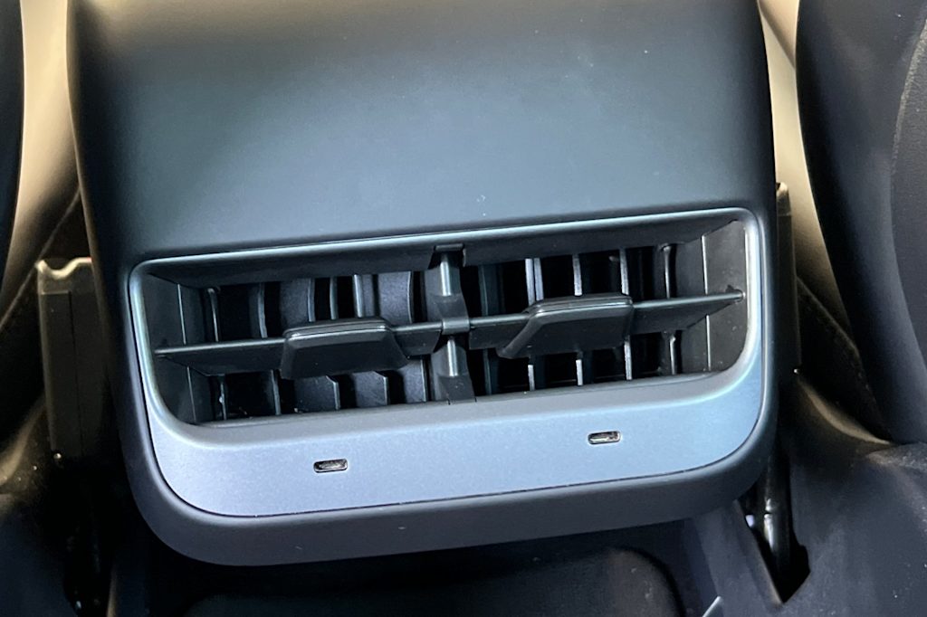 Thumbnail: 2023 Tesla Model 3 - 19