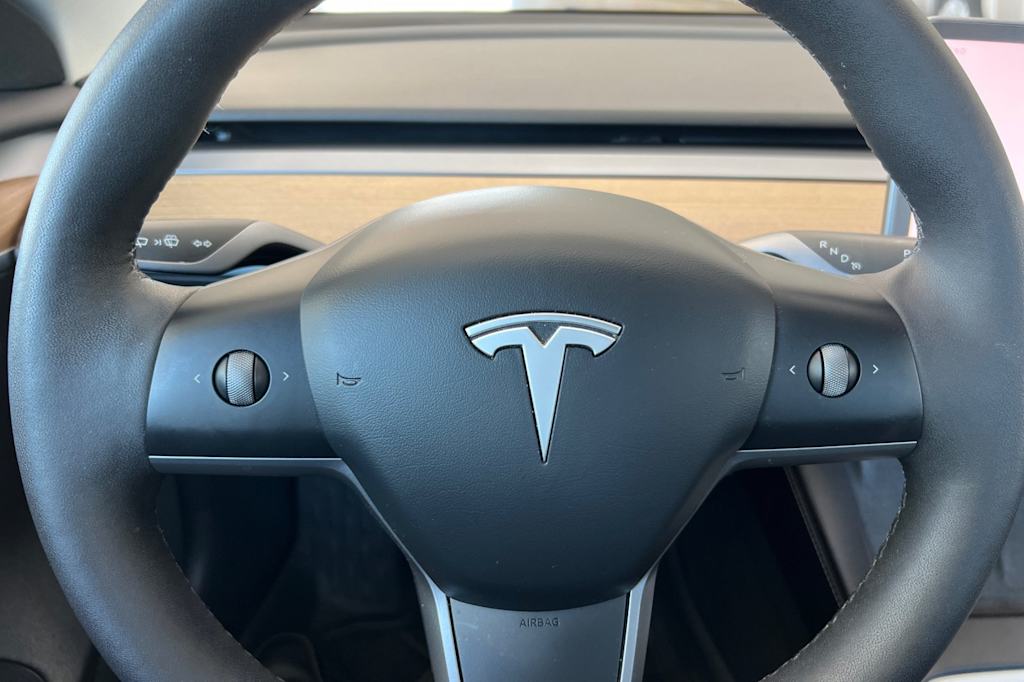 Thumbnail: 2023 Tesla Model 3 - 25