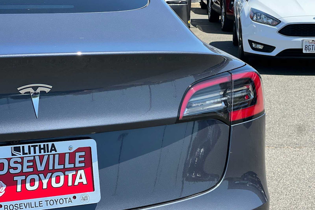 Thumbnail: 2023 Tesla Model 3 - 28