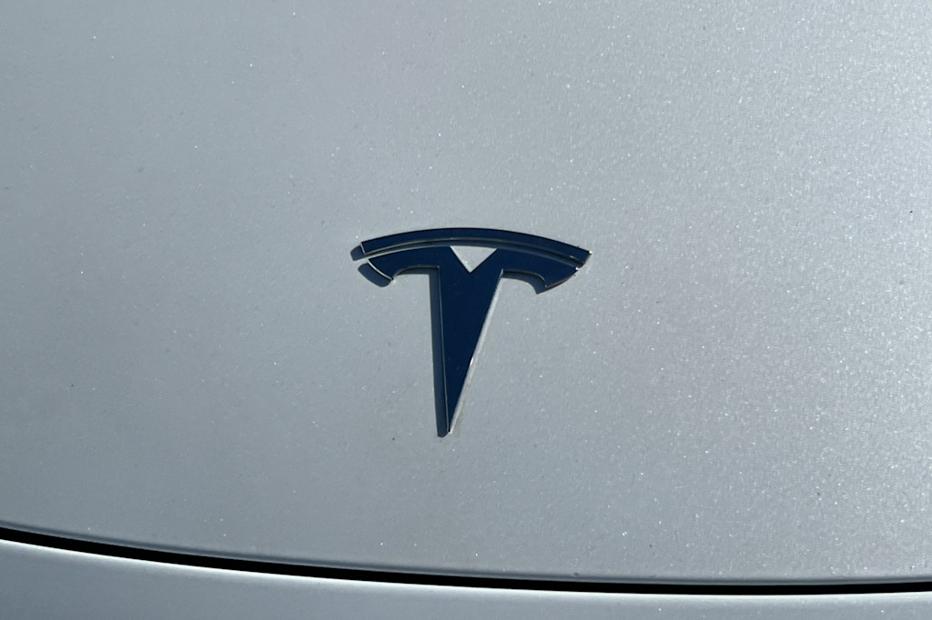 Thumbnail: 2023 Tesla Model 3 - 15