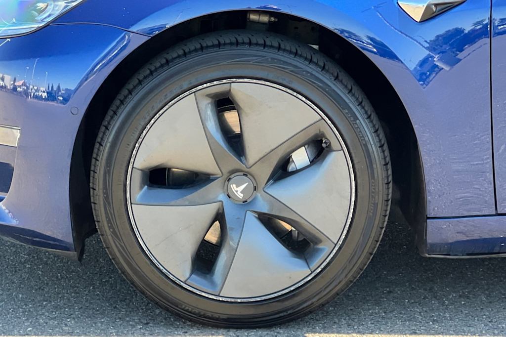 Thumbnail: 2019 Tesla Model 3 - 8