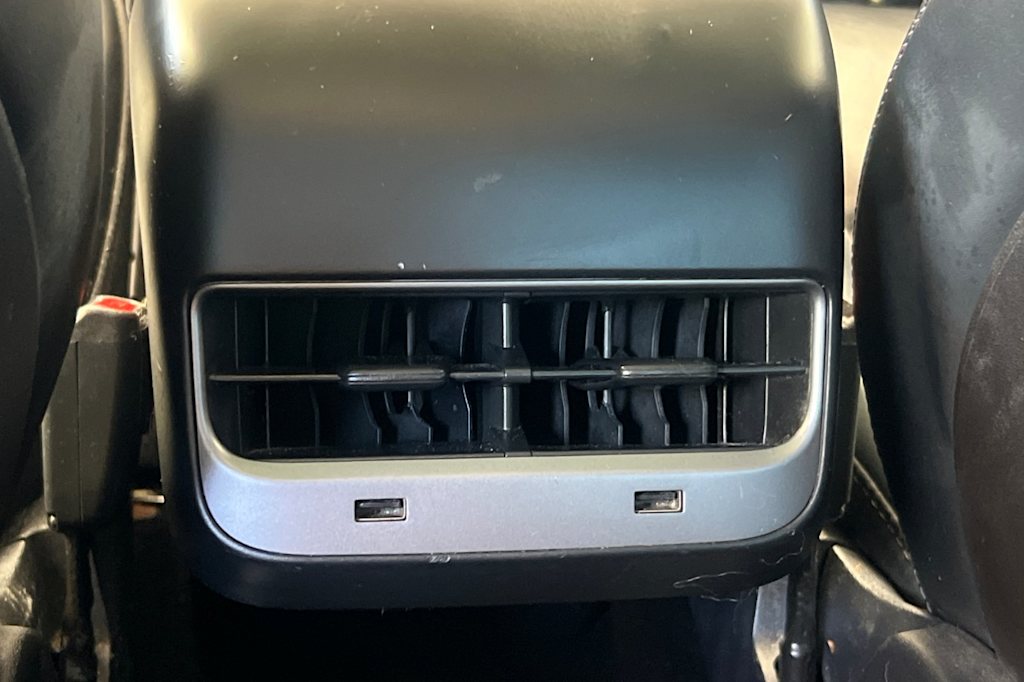 Thumbnail: 2019 Tesla Model 3 - 21