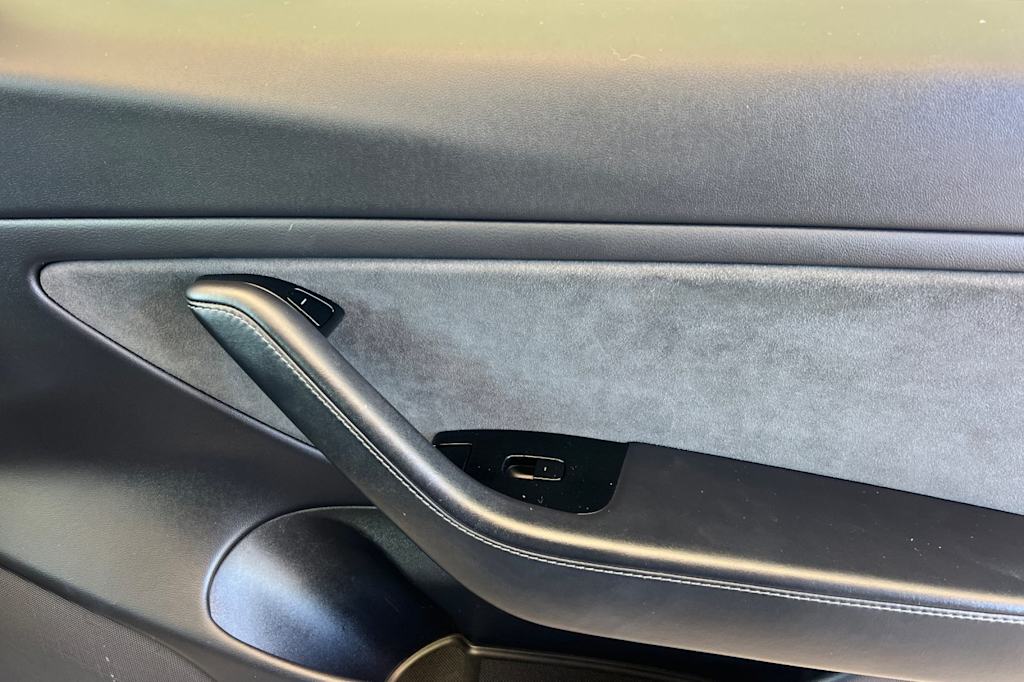 Thumbnail: 2019 Tesla Model 3 - 22