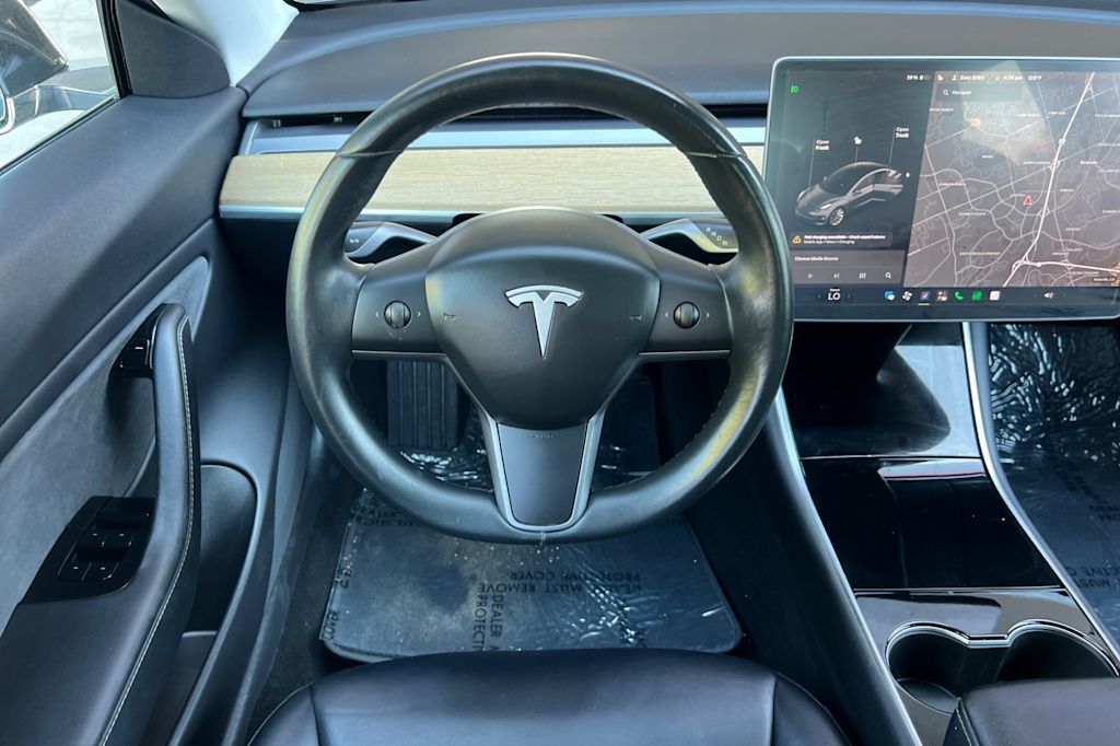 Thumbnail: 2018 Tesla Model 3 - 9