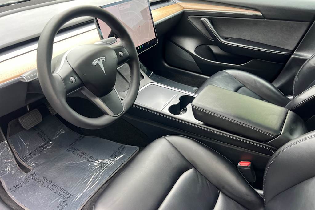 Thumbnail: 2021 Tesla Model 3 - 10