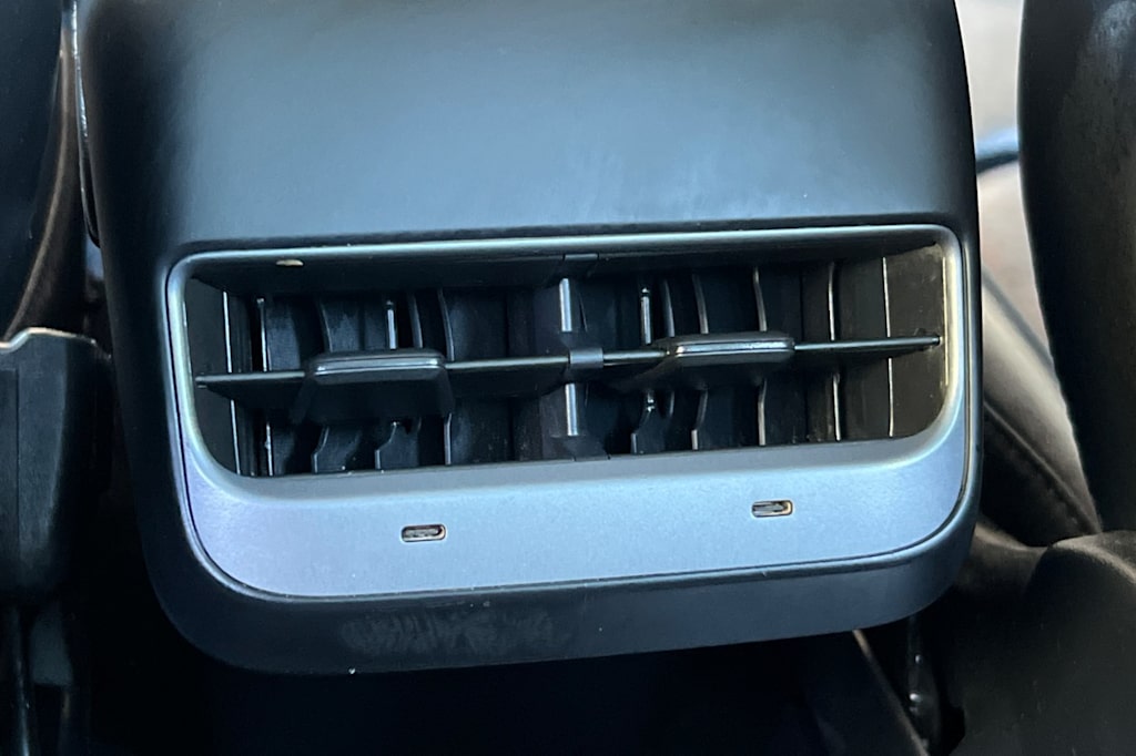 Thumbnail: 2023 Tesla Model 3 - 19