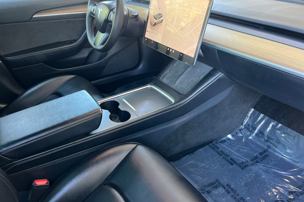 Thumbnail: 2023 Tesla Model 3 - 12