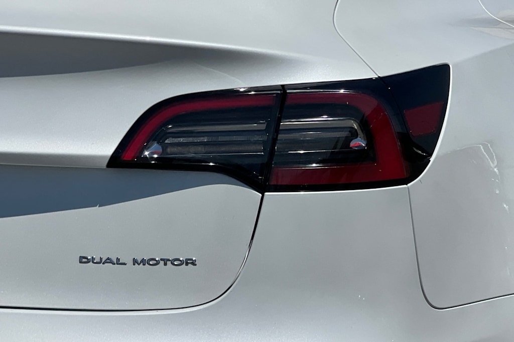 Thumbnail: 2023 Tesla Model 3 - 26