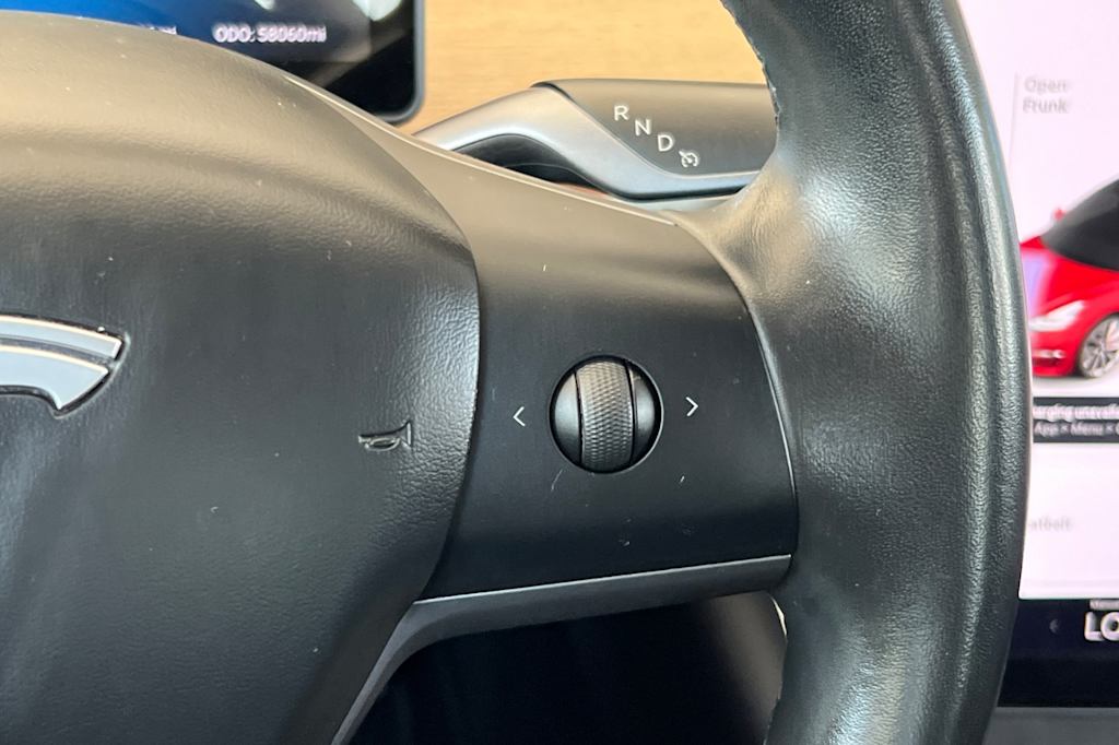 Thumbnail: 2018 Tesla Model 3 - 26