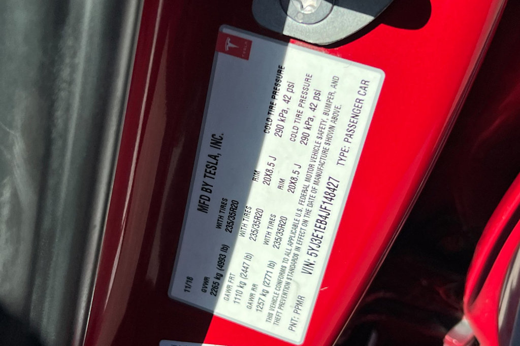 Thumbnail: 2018 Tesla Model 3 - 28
