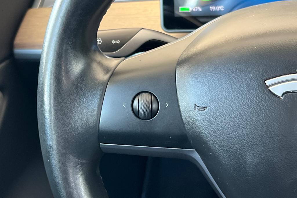 Thumbnail: 2018 Tesla Model 3 - 25