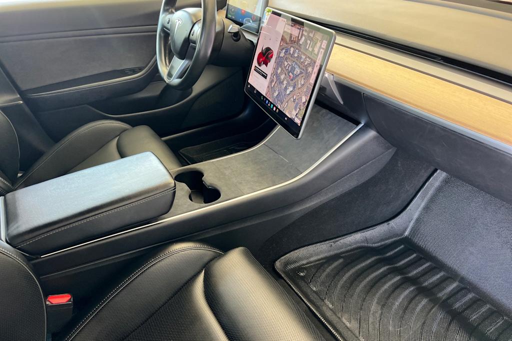 Thumbnail: 2018 Tesla Model 3 - 10