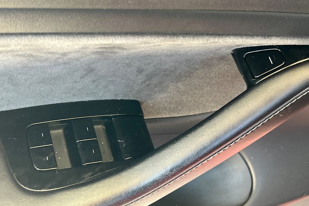 Thumbnail: 2018 Tesla Model 3 - 20