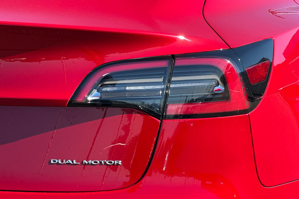 Thumbnail: 2018 Tesla Model 3 - 29