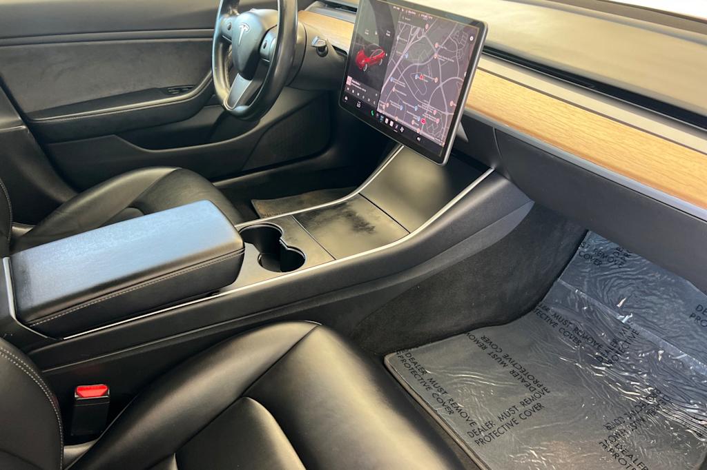 Thumbnail: 2018 Tesla Model 3 - 10