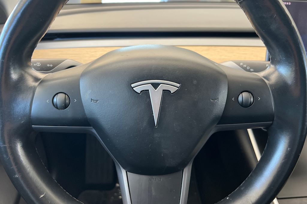 Thumbnail: 2018 Tesla Model 3 - 26