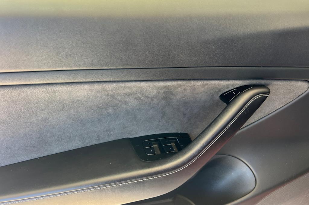 Thumbnail: 2018 Tesla Model 3 - 19