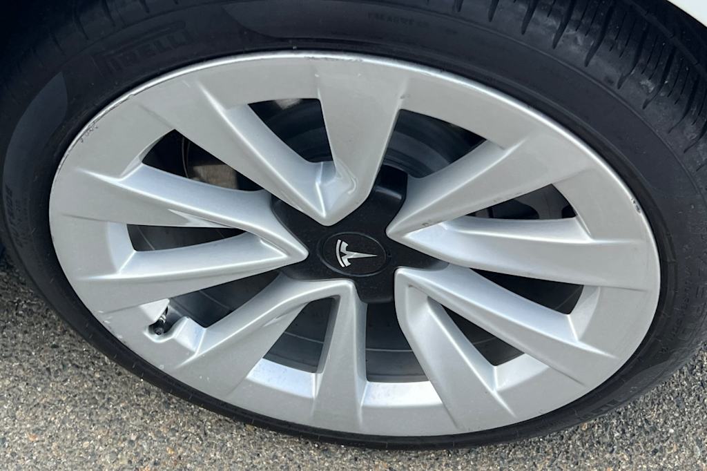Thumbnail: 2022 Tesla Model 3 - 22