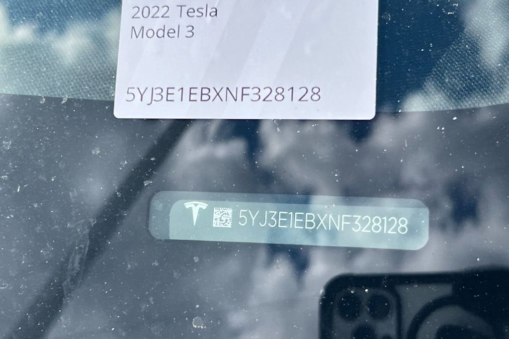 Thumbnail: 2022 Tesla Model 3 - 8