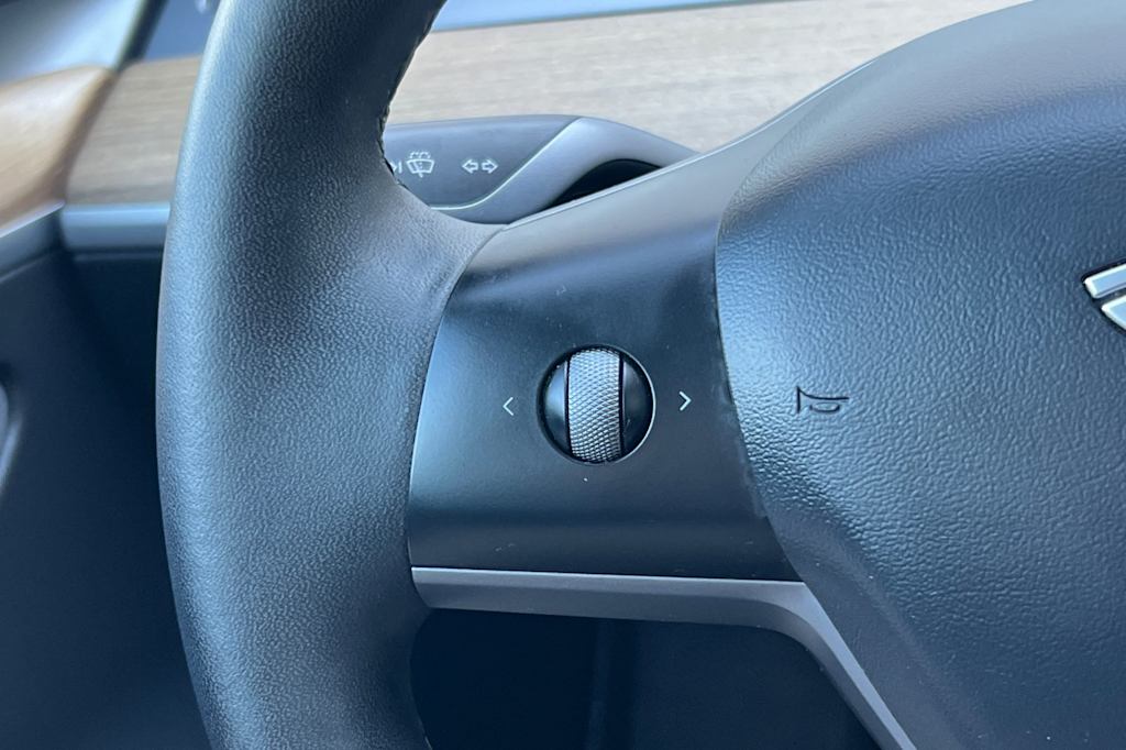 Thumbnail: 2022 Tesla Model 3 - 26