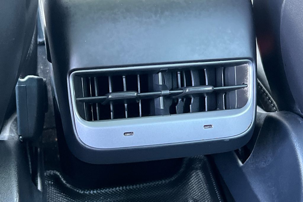 Thumbnail: 2022 Tesla Model 3 - 19