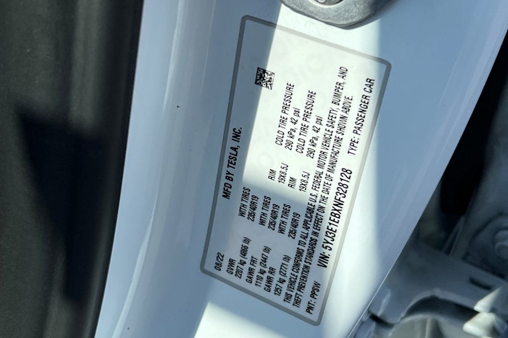Thumbnail: 2022 Tesla Model 3 - 29